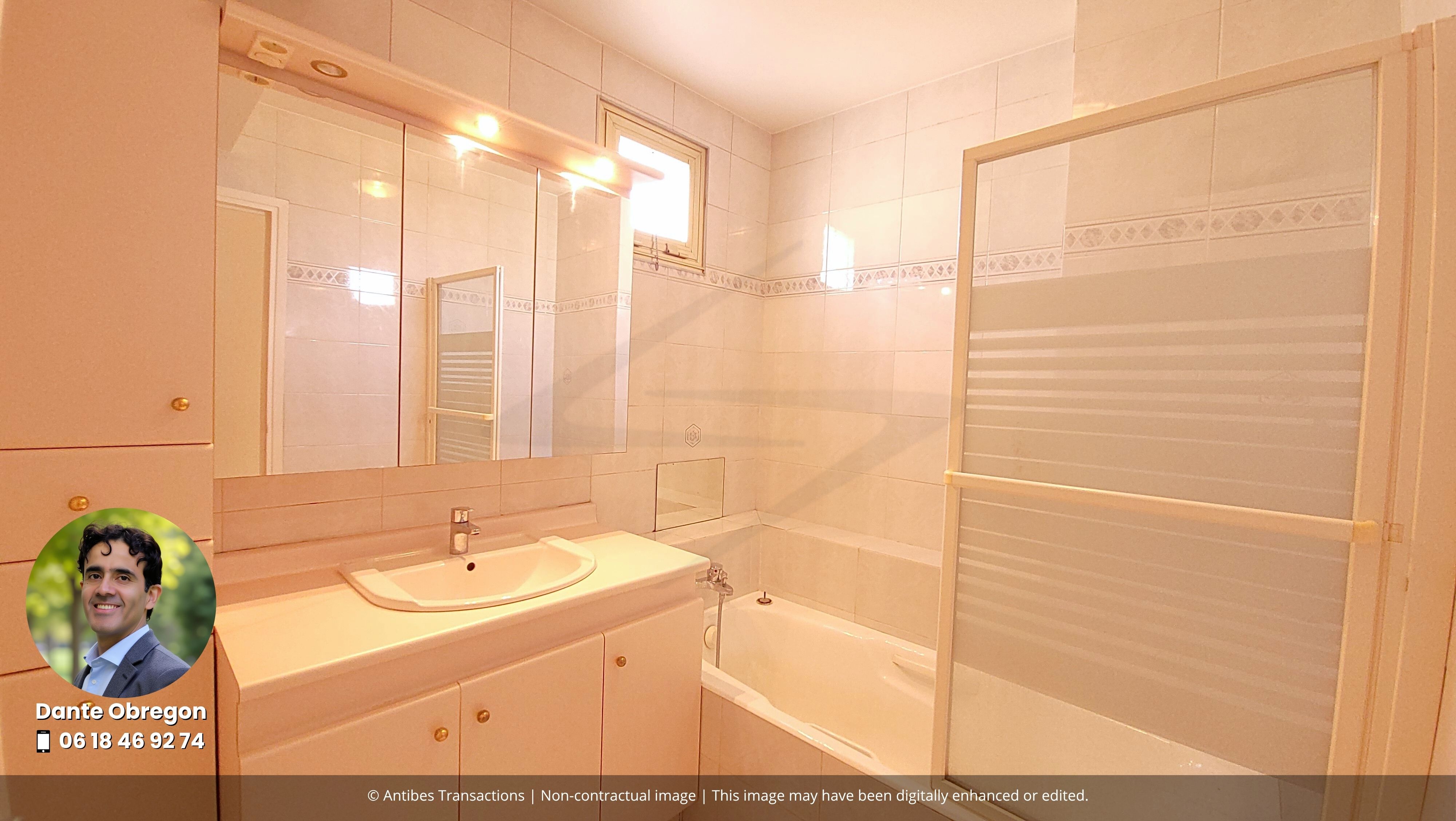 View of the bathroom