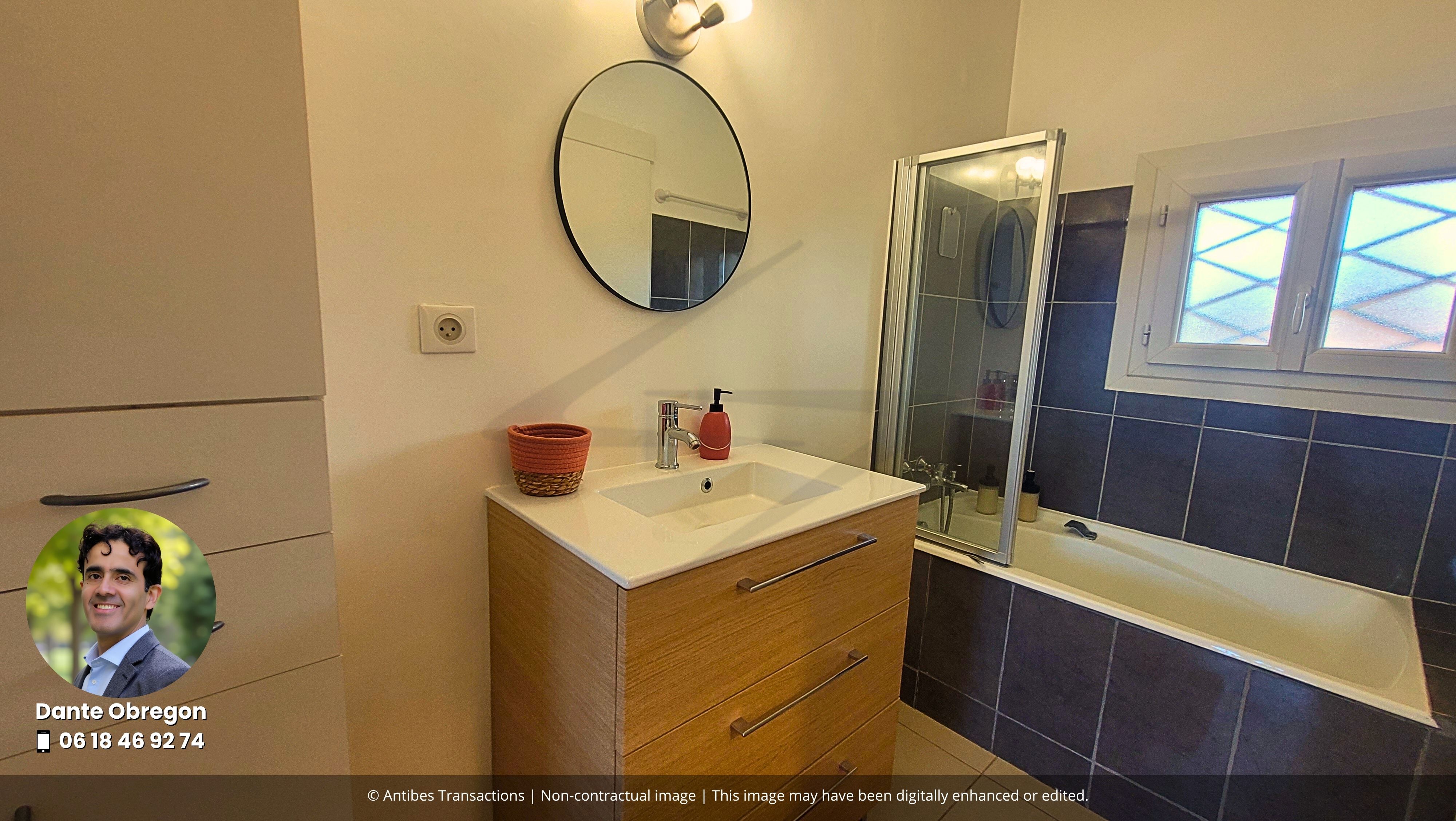 View of the bathroom