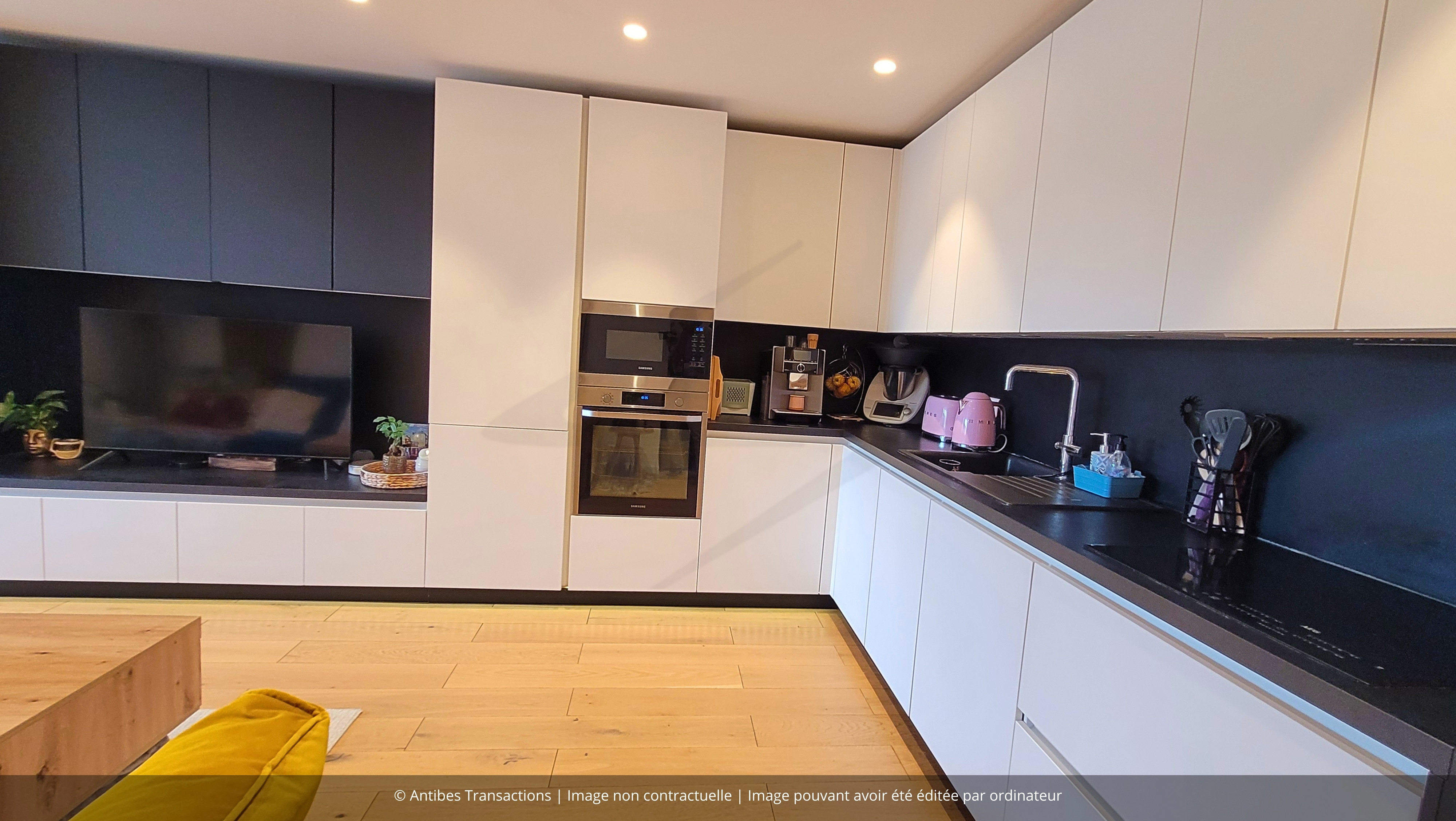 Cuisine ouverte avec mobilier sur mesure