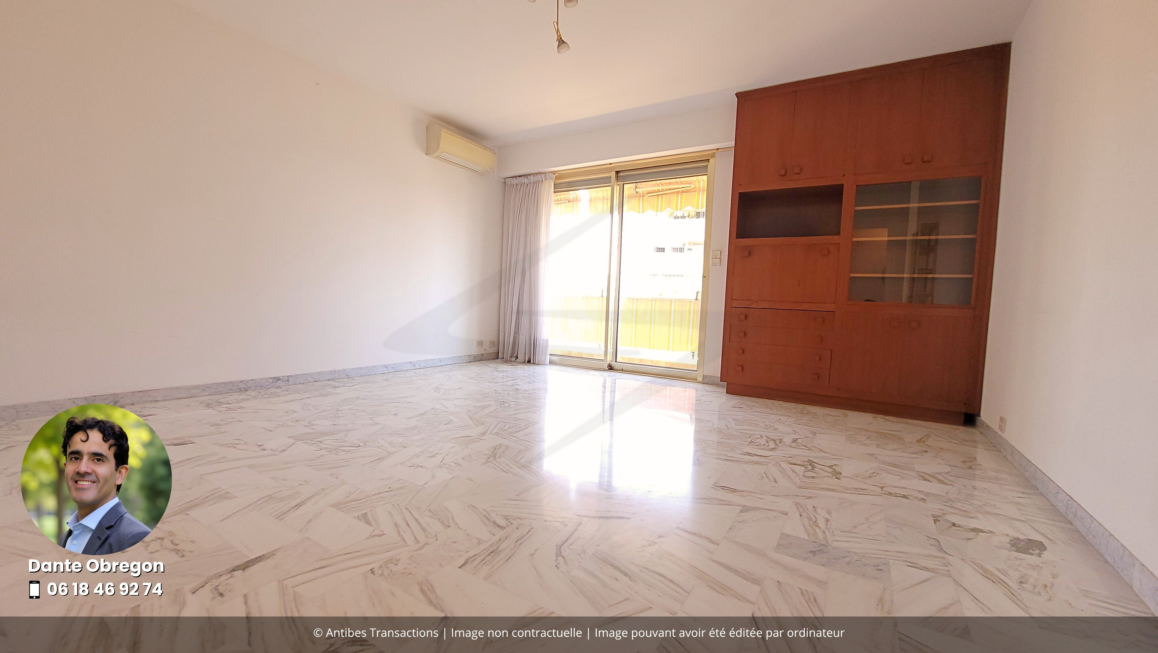 Vue du séjour/salle à manger