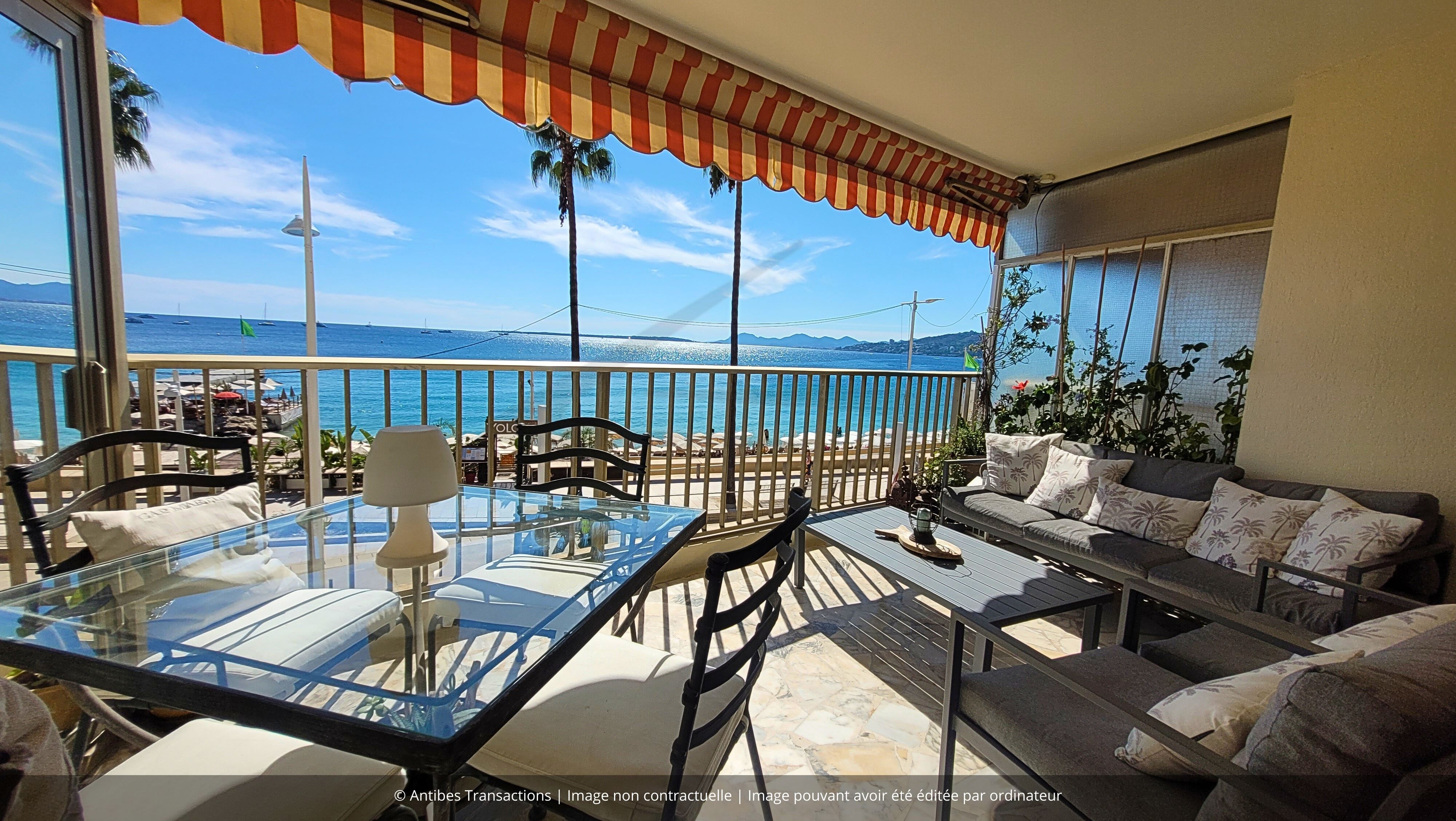 Magnifique vue mer depuis le balcon