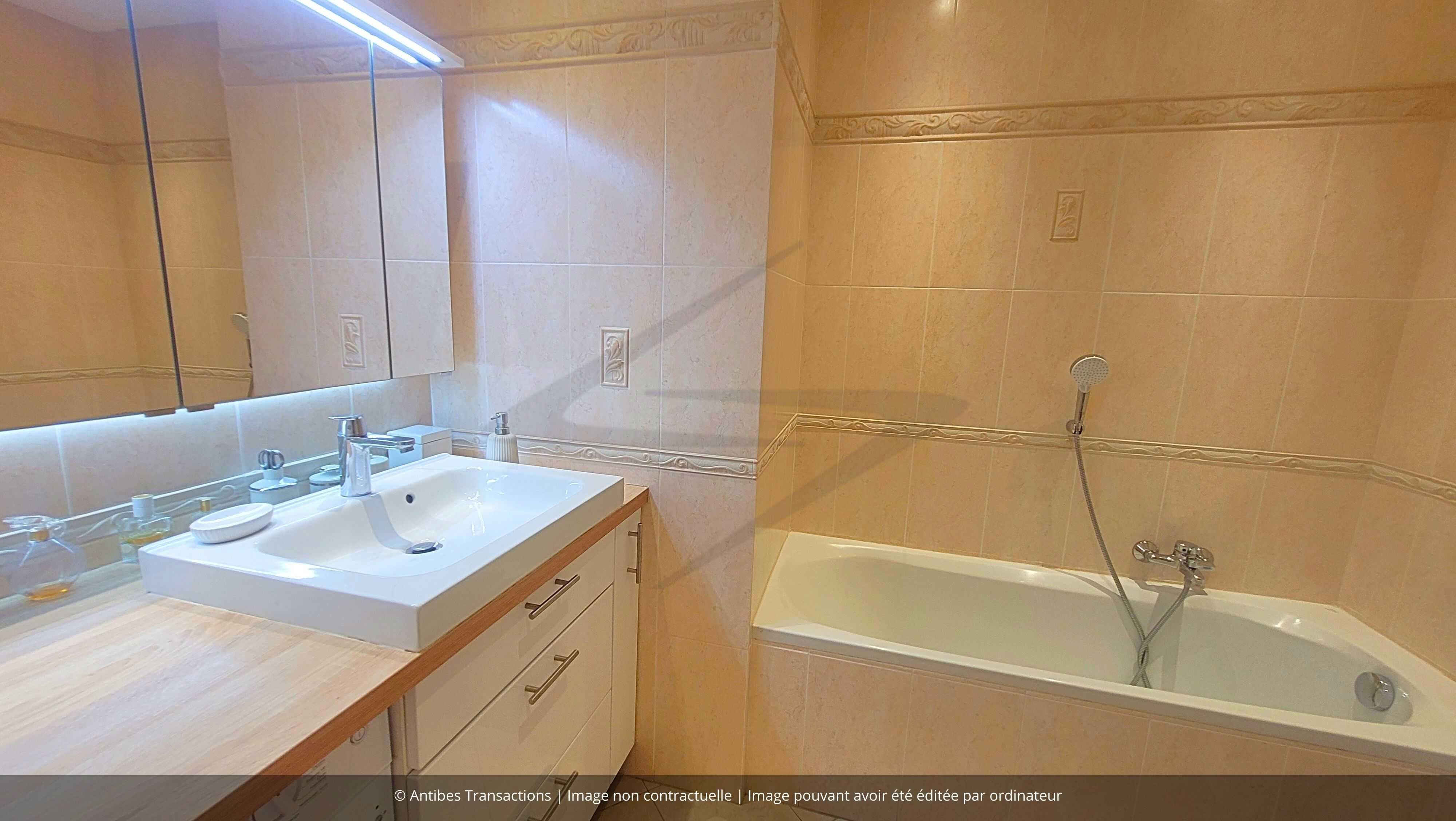 Vue de la salle de bains